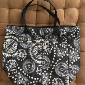 LeSportsac zip Tote - tye-dye print; navy and white